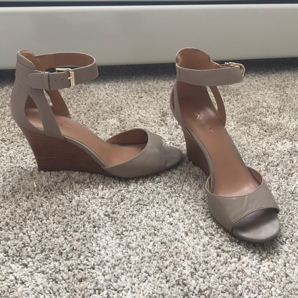 Nine West wedge size 7.5